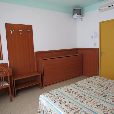 Quali sono i migliori hotel vicino a Santuario della Madonna dell'Angelo? Appartamento *