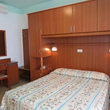 Quali sono i migliori hotel vicino a Santuario della Madonna dell'Angelo? Appartamento